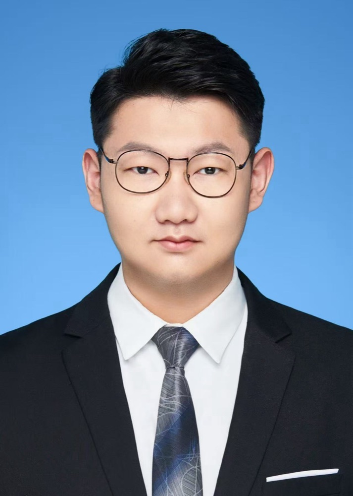 何逸凡肖像